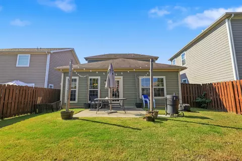 Exterior - 1025 Hemlock Dr, Spring Hill, TN 37174 photo 6 of 8