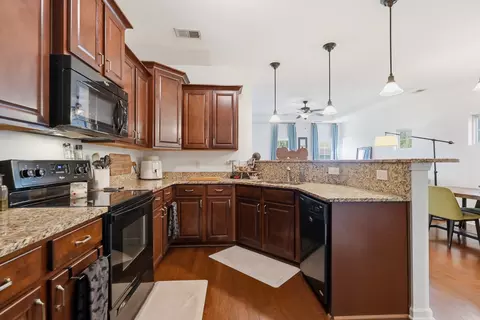 Kitchen - 1025 Hemlock Dr, Spring Hill, TN 37174 photo 2 of 2