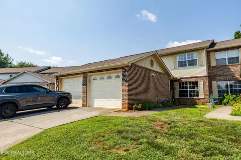 1722 Colony Square Dr, Maryville, TN 37801
