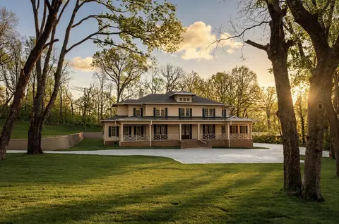 6001 Dunham Springs Rd, Nashville, TN 37205