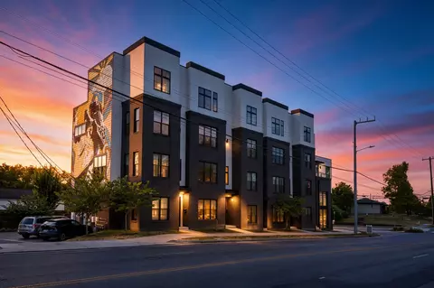 402 Cleveland St #2, Nashville, TN 37207