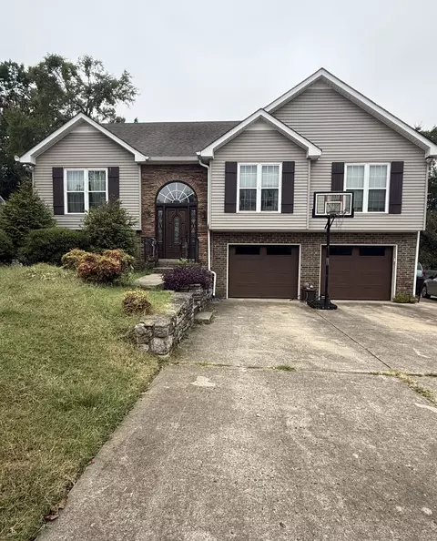 709 Cromwell Ct, Nolensville, TN 37135