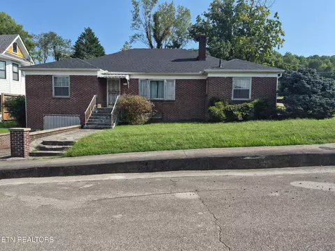 117 Roane St, Oliver Springs, TN 37840