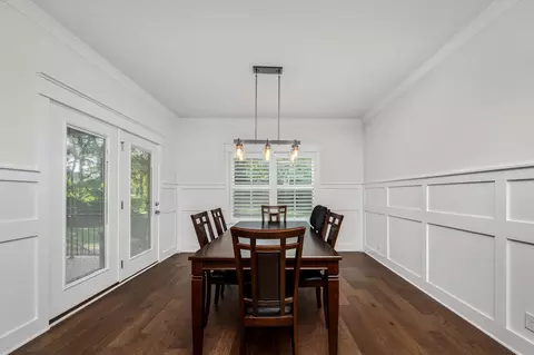 Dining - 2106 Windsor St, Murfreesboro, TN 37130 photo 1 of 1