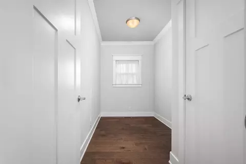 Entry Way - 2106 Windsor St, Murfreesboro, TN 37130 photo 4 of 4