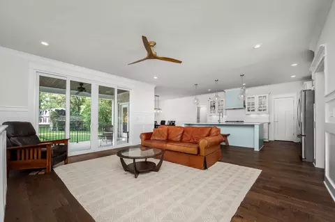 Living - 2106 Windsor St, Murfreesboro, TN 37130 photo 1 of 3