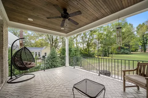 Exterior - 2106 Windsor St, Murfreesboro, TN 37130 photo 4 of 7