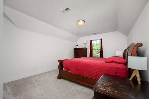 Bedroom - 2106 Windsor St, Murfreesboro, TN 37130 photo 5 of 6
