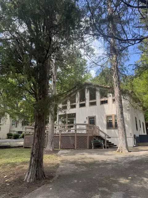 356 Lost Creek Boat Dock Rd, Decaturville, TN 38329