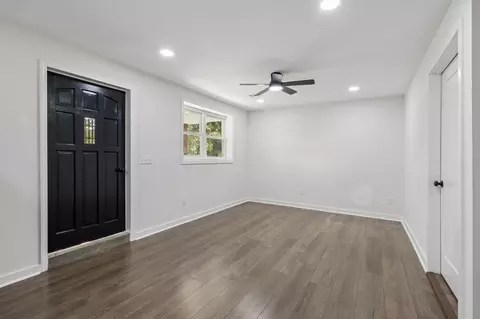 Living - 210 Donegan Crossing Rd, Dickson, TN 37055 photo 1 of 2