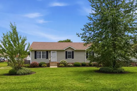 1829 Needmore Rd, Clarksville, TN 37042