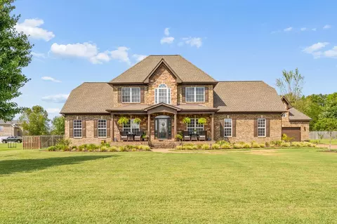 Exterior - 728 Furman Dr, Murfreesboro, TN 37129 photo 3 of 15