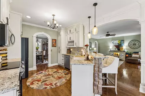 Kitchen - 728 Furman Dr, Murfreesboro, TN 37129 photo 2 of 6