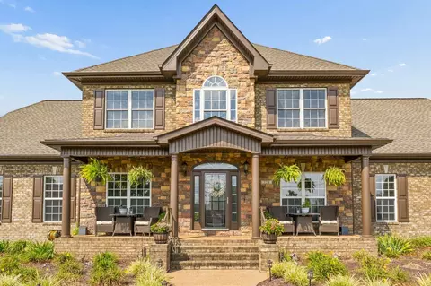 Exterior - 728 Furman Dr, Murfreesboro, TN 37129 photo 5 of 15