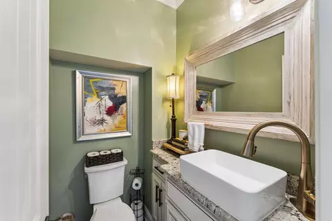 Bath - 728 Furman Dr, Murfreesboro, TN 37129 photo 2 of 4