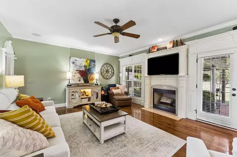 Living - 728 Furman Dr, Murfreesboro, TN 37129 photo 1 of 2