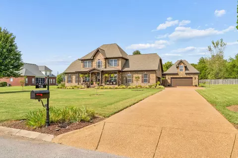 Exterior - 728 Furman Dr, Murfreesboro, TN 37129 photo 13 of 15