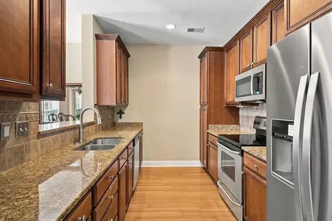 Kitchen - 155 Ormesby Pl, Franklin, TN 37064 photo 2 of 2