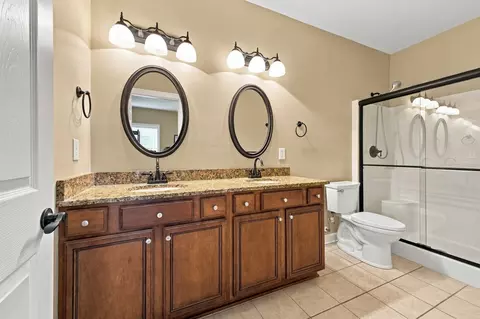 Bath - 155 Ormesby Pl, Franklin, TN 37064 photo 1 of 3