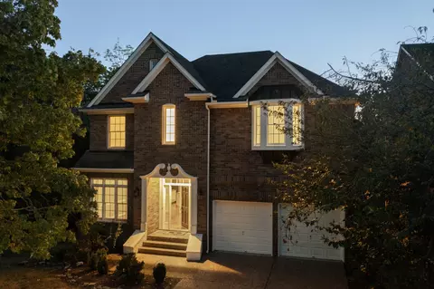 1109 Black Cherry Ct, Nashville, TN 37215