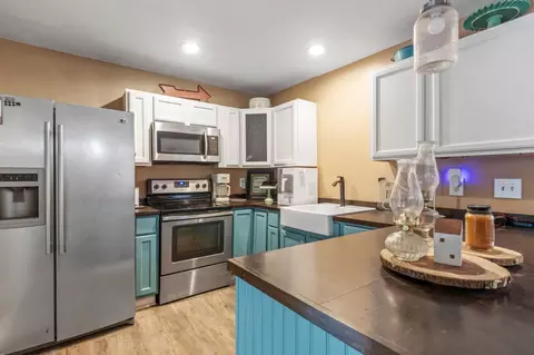 Kitchen - 192 Dover Rd NE, Resaca, GA 30735 photo 10 of 10