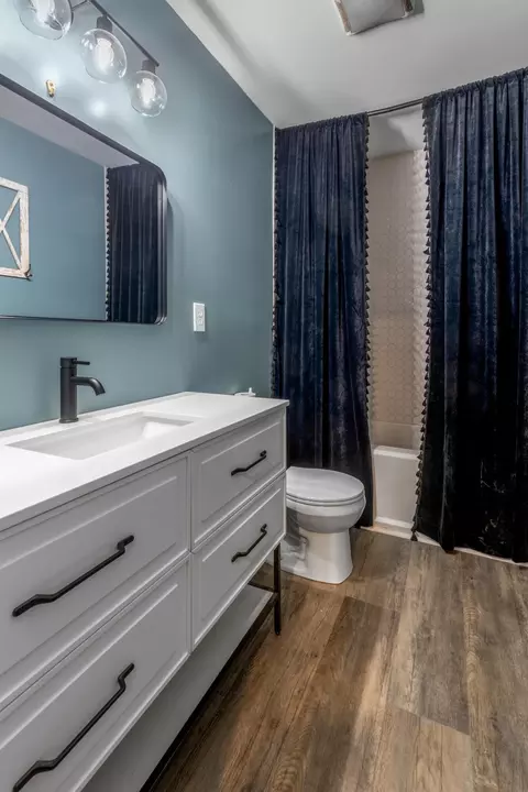 Bath - 192 Dover Rd NE, Resaca, GA 30735 photo 5 of 6