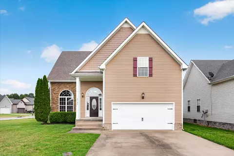 3749 Silver Fox Ct, Clarksville, TN 37040