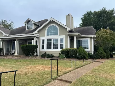 129 Cherry Hill Dr #1A, Hendersonville, TN 37075