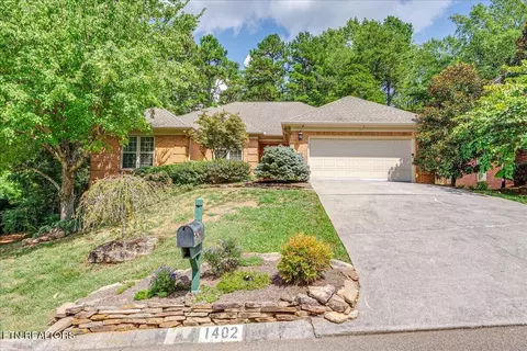 1402 Coachman Ln, Knoxville, TN 37919