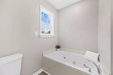 Bath - 3600 Artesian Way, Spring Hill, TN 37174 photo 3 of 4