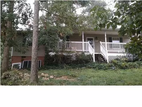 2815 Pine Dr SE, Cleveland, TN 37323