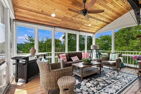 130 Cedar Ridge Ln, Hendersonville, TN 37075