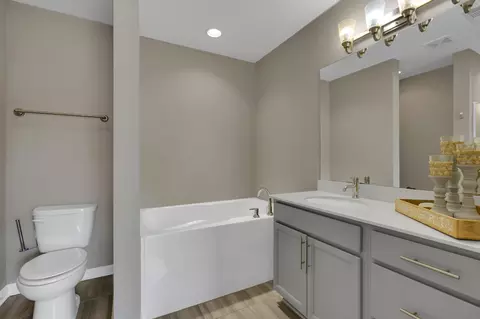 Bath - 3526 Learning Ln, Murfreesboro, TN 37128 photo 4 of 5