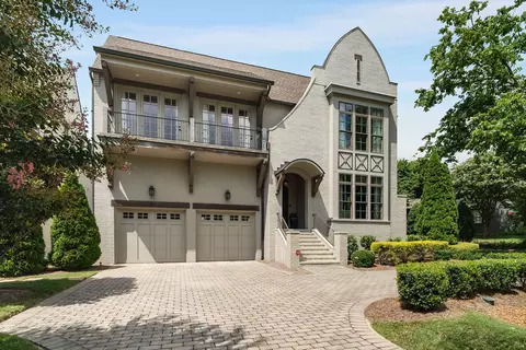 2028 Castleman Dr, Nashville, TN 37215