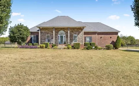 223 Mercedes Dr, Smyrna, TN 37167