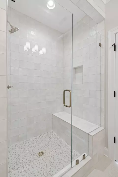 Bath - 4015 Forestside Dr, Franklin, TN 37064 photo 3 of 6