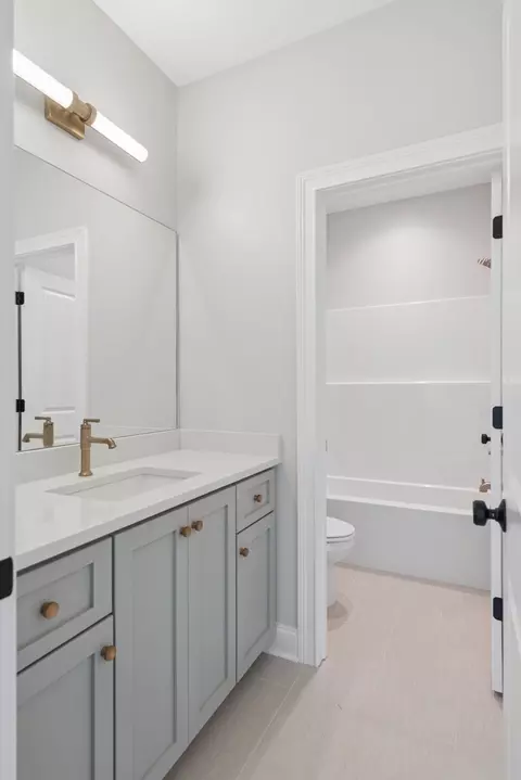 Bath - 4015 Forestside Dr, Franklin, TN 37064 photo 6 of 6