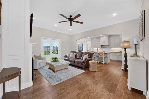 Living - 3755 Mcfall Rd, Palmyra, TN 37142 photo 1 of 3