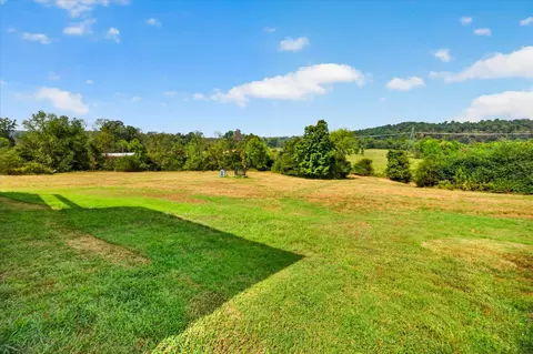Exterior - 3755 Mcfall Rd, Palmyra, TN 37142 photo 9 of 9