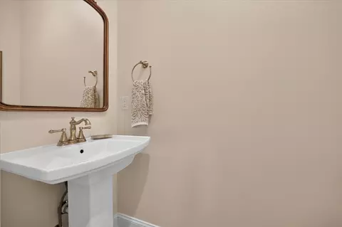 Bath - 3755 Mcfall Rd, Palmyra, TN 37142 photo 5 of 5