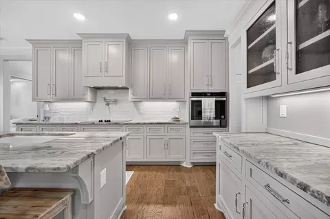 Kitchen - 3755 Mcfall Rd, Palmyra, TN 37142 photo 8 of 12