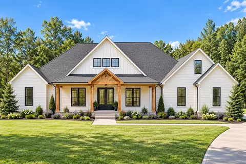 23 Port Royal Est, Adams, TN 37010