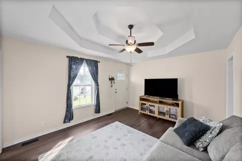 954 Crabapple Ct, Clarksville, TN 37040