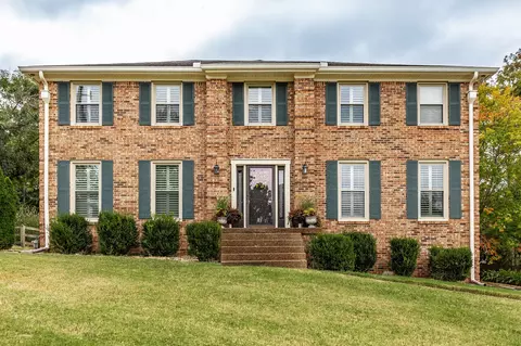 107 Meadow Ln, Hendersonville, TN 37075