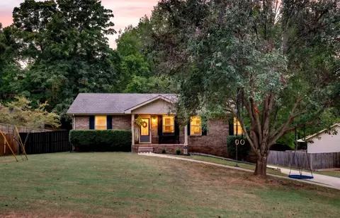 1252 Cottonwood Dr, Clarksville, TN 37040