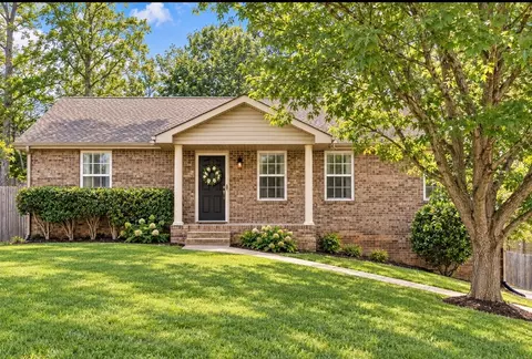 1252 Cottonwood Dr, Clarksville, TN 37040
