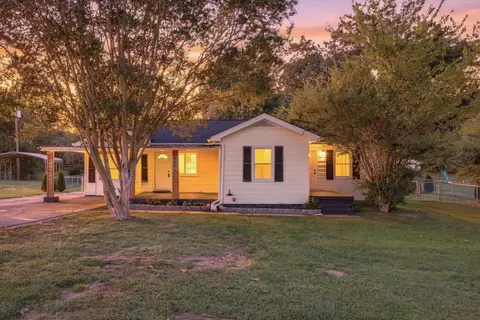 3610 Parham Dr, Chattanooga, TN 37412