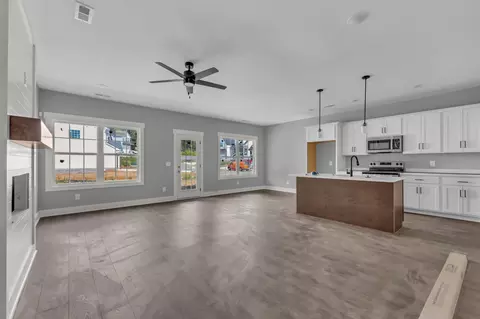 3016 Timberdale Dr, Clarksville, TN 37042