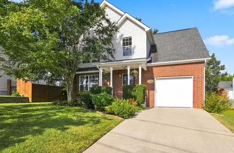 1128 Phelissa Dr, La Vergne, TN 37086