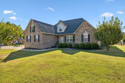 7001 Vineyard Ln, Smyrna, TN 37167